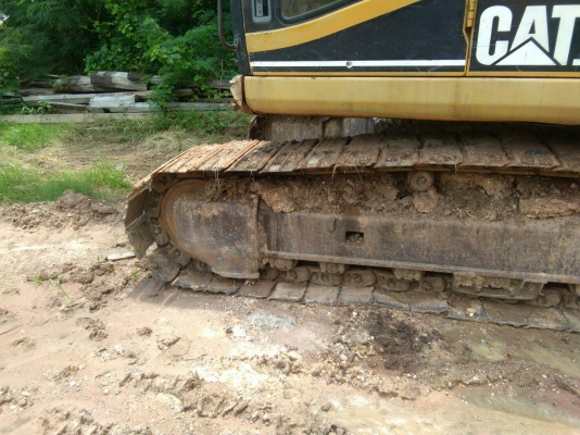 ขายรถแบคโฮ CAT 320 V2 ไม่มีเอกสาร ราคา 550000 ขายรถแบคโฮ CAT 320 V2 ไม่มีเอกสาร ราคา 550000