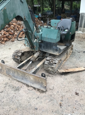 ขายแบ๊คโฮยันม่า