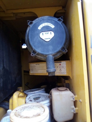 ขาย 2 คัน KOMATSU PC200-8N1 เอกสารเล่ม ไมล์ 6000 กับ 7000 ราคาเหมา 2 คัน 3800000 ขายแยกคันละ 1900000