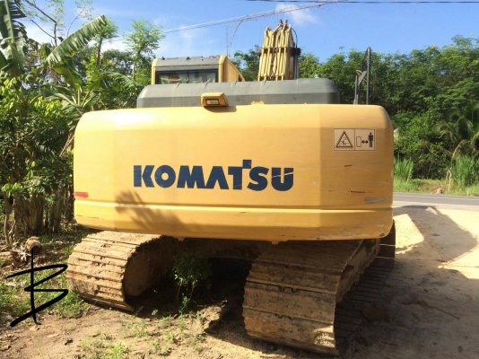 ขาย 2 คัน KOMATSU PC200-8N1 เอกสารเล่ม ไมล์ 6000 กับ 7000 ราคาเหมา 2 คัน 3800000 ขายแยกคันละ 1900000