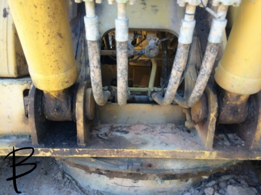 ขาย 2 คัน KOMATSU PC200-8N1 เอกสารเล่ม ไมล์ 6000 กับ 7000 ราคาเหมา 2 คัน 3800000 ขายแยกคันละ 1900000 ขาย 2 คัน KOMATSU PC200-8N1 เอกสารเล่ม ไมล์ 6000 กับ 7000 ราคาเหมา 2 คัน 3800000 ขายแยกคันละ 1900000