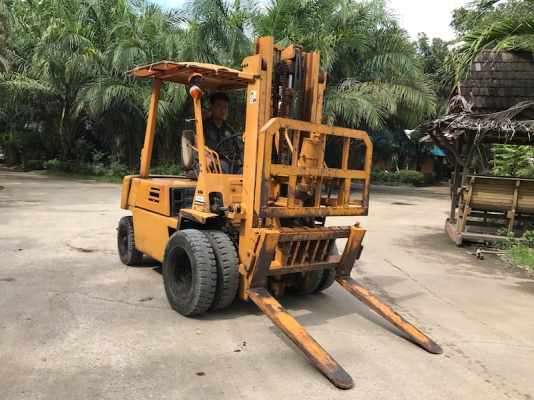 ขายFORKLIFT KOMATSU FG20-7(งากระดก)(ล้อหน้าคู่)(2ตัน) สวยเดิมจากญี่ปุ่น ยังไม่เคยใช้ในไทย 99,000เท่านั้น!!