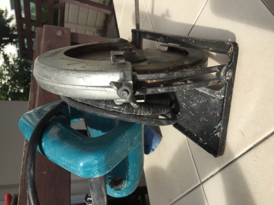 เลื่อยวงเดือน makita 9&rdquo;