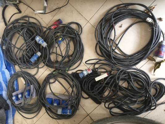 สายไฟพ่วง