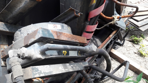 ขายเครนพับ HIAB+บุ้งกี้ นำเข้า 200000 บาท โทร084-5424150 line id : rapinzat