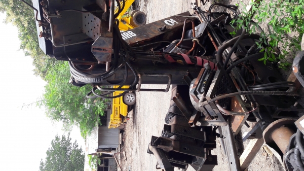 ขายเครนพับ HIAB+บุ้งกี้ นำเข้า 200000 บาท โทร084-5424150 line id : rapinzat