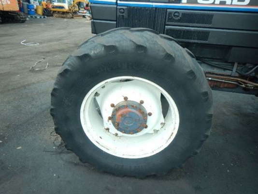 ขาย NEW HOLLAND 8340 2เพลา 125 แรง แอร์เย็น เก่านอก 690000 บาท โทร. 084-5424150 เน้นโทรคับ id line: rapinzat