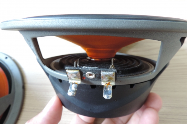 ลําโพงไฮเอนด์ แบรนด์ดัง Italy แยกชิ้น HERTZ ESK EV 165 มือสองครับ