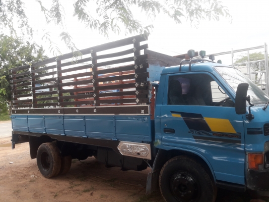 ขาย6ล้อISUZU KS110 แรงม้า (ไปอยู่ปทุมธานีแล้วคับ)รถห้างแท้สวยๆเกียร์ร๊อค เฟืองท้ายF เครื่องแน่นไม่มี