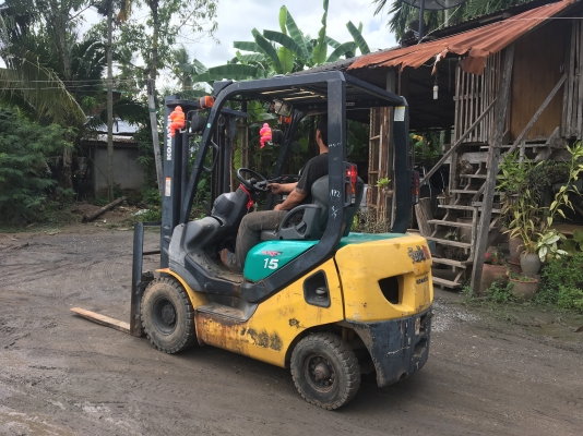 รถโหดริฟมือสอง ขายรถโฟกริฟ โคมัตสุตันห้า ราคา165000บาท สนใจ โทร 081-365-5997 อำพร พาเจริญ ส่งฟรี300ก ม แรกครับ(มีค้าแนะนำ3000ถ้ามาจากเฟสใครแจ้งทางร้านด้ายนะครับ) ต. วังบัว อ. คลองขลุงจ.กำแพงเพชร ดูสินค้าเพิ่มเติมได้ที่  (http://buasorn.truck2hand.com)