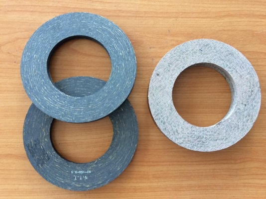 ขายแผ่นครัชตัดหญ้า มีหลายไซร์หลายขนาด แบบหนา ต่างจังหวัดมีบริการจัดส่ง