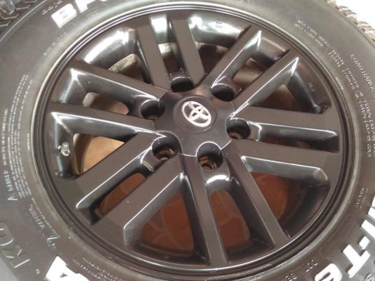 ล้อแม็ก Toyota Vigo Champ ขอบ 17 พร้อมยาง BF Goodrich All-Terrain T/A Ko 10PR 275 65 17 ผลิตปี 2015 ขายถูกๆ ตามสภาพ ทั้งชุด 9900.- *** ใส่ฟรี รับเทิร์น รับบัตรเครดิตทุกธนาคาร ส่งทั่วไทย *** ล้อแม็ก Toyota Vigo Champ ขอบ 17 พร้อมยาง BF Goodrich All-Terrain T/A Ko 10PR 275 65 17 ผลิตปี 2015 ขายถูกๆ ตามสภาพ ทั้งชุด 9900.- *** ใส่ฟรี รับเทิร์น รับบัตรเครดิตทุกธนาคาร ส่งทั่วไทย ***