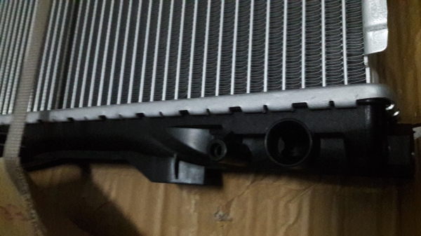 หม้อน้ำ BMW E90 320I,325I ของใหม่นะครับ