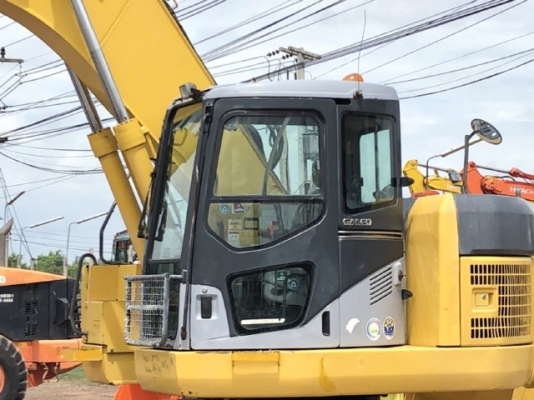 ขายรถขุด KOMATSU PC228US-3 (เทียบเท่า PC200-7) รถนอกนำเข้าเองจากญี่ปุ่น สภาพสวยพร้อมใช้ มีVDOการทำงานครับ ขายรถขุด KOMATSU PC228US-3 (เทียบเท่า PC200-7) รถนอกนำเข้าเองจากญี่ปุ่น สภาพสวยพร้อมใช้ มีVDOการทำงานครับ