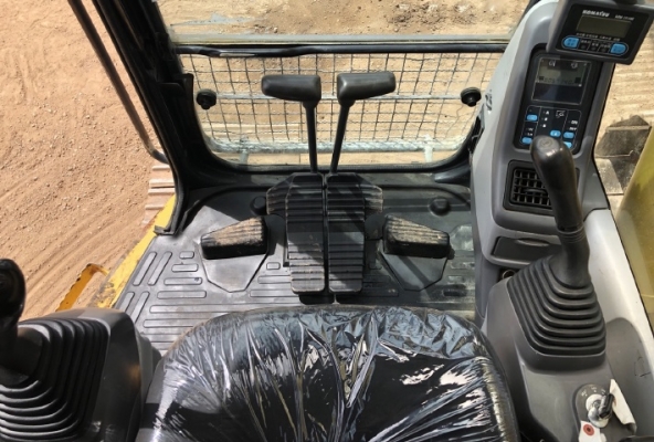 ขายรถขุด KOMATSU PC228US-3 (เทียบเท่า PC200-7) รถนอกนำเข้าเองจากญี่ปุ่น สภาพสวยพร้อมใช้ มีVDOการทำงานครับ ขายรถขุด KOMATSU PC228US-3 (เทียบเท่า PC200-7) รถนอกนำเข้าเองจากญี่ปุ่น สภาพสวยพร้อมใช้ มีVDOการทำงานครับ