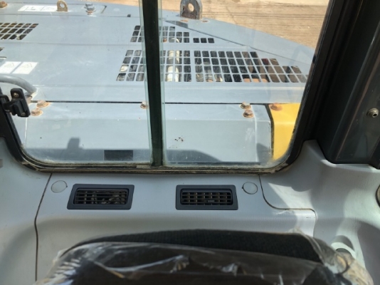 ขายรถขุด KOMATSU PC228US-3 (เทียบเท่า PC200-7) รถนอกนำเข้าเองจากญี่ปุ่น สภาพสวยพร้อมใช้ มีVDOการทำงานครับ ขายรถขุด KOMATSU PC228US-3 (เทียบเท่า PC200-7) รถนอกนำเข้าเองจากญี่ปุ่น สภาพสวยพร้อมใช้ มีVDOการทำงานครับ