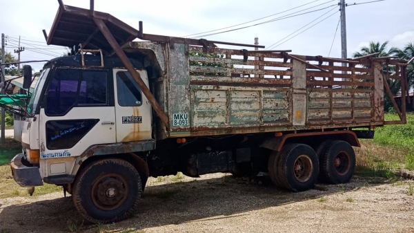 สิบล้อ มิตชู FN527MA195HP เกียร์10สปีส โลไฮ 2เพา ช่วงล่างใหญ่ ยางดี รถห้าง สภาพดีพายในครบ พร้อมใช้งาน ทะเบียนพร้อมโอน