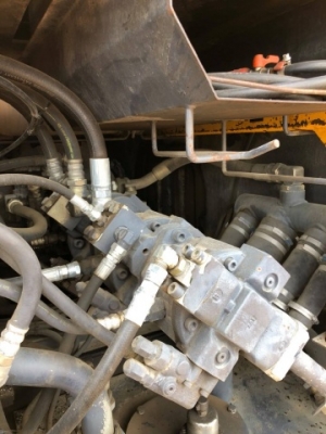 ขายรถปูยาง SUMITOMO HA60W-5 (ขนาด 6 เมตร) ปี 2006 นำเข้าเองจากญี่ปุ่น สภาพสวยพร้อมใช้งาน มีVDOการทำงานครับ ขายรถปูยาง SUMITOMO HA60W-5 (ขนาด 6 เมตร) ปี 2006 นำเข้าเองจากญี่ปุ่น สภาพสวยพร้อมใช้งาน มีVDOการทำงานครับ