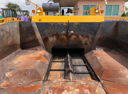 ขายรถปูยาง SUMITOMO HA60W-5 (ขนาด 6 เมตร) ปี 2006 นำเข้าเองจากญี่ปุ่น สภาพสวยพร้อมใช้งาน มีVDOการทำงานครับ ขายรถปูยาง SUMITOMO HA60W-5 (ขนาด 6 เมตร) ปี 2006 นำเข้าเองจากญี่ปุ่น สภาพสวยพร้อมใช้งาน มีVDOการทำงานครับ