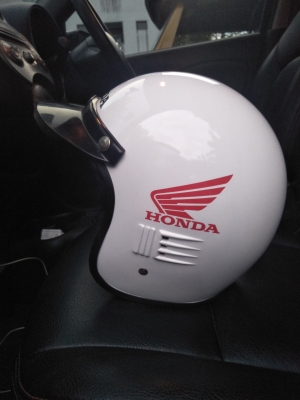 หมวกครูฝึก Honda แท้ /ใหม่ ครับ มีใบเดียว