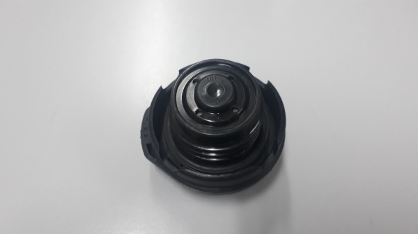 ฝาปิดถังน้ำมัน VW Beetle แท้