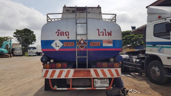 ขาย แทงค์น้ำมัน 15000 ลิตร สภาพพร้อมใช้งาน สนใจติดต่อเรา ดำสุโขทัย  โทร 089-7087998,081-7855503 หรือเยี่ยมชมเว็ปไซได้ที่ www.dum-sukhothai.com เรายินดีมห้บริการค้ะ