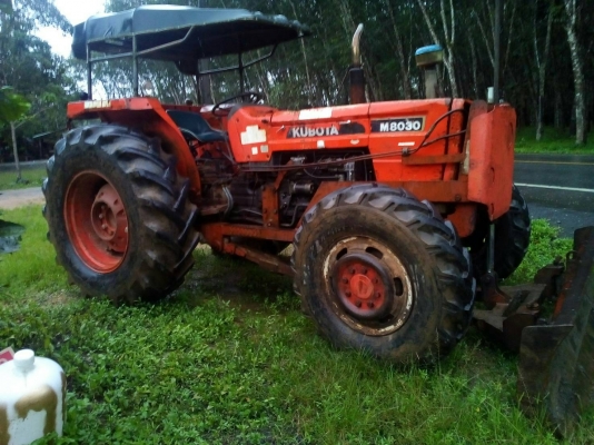 ขายรถไถ KUBOTA M8030 2 เพลา เอกสารเล่ม ใบมีดอย่างเดียว ราคา 250000