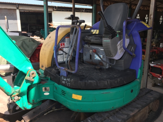 ขายรถขุดเล็กยอดนิยมโคมัสสุ pc30 mr1รุ่น9 เก่านอกไม่เคยใช้งานในไทย 0898374018