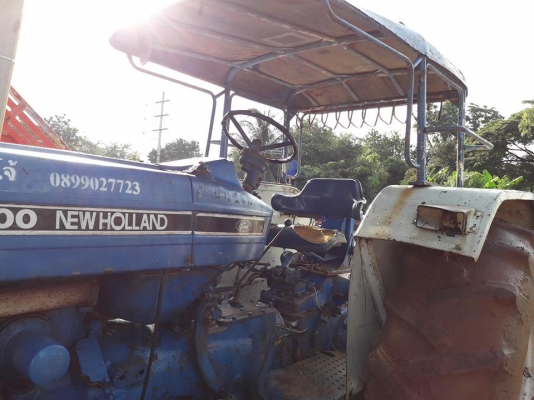 รถแทรกเตอร์ NEW HOLLAND