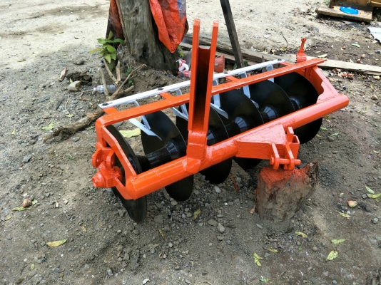 ขายจานรถไถ 6 จานขนาด  22 นิ้ว ใส่กับรถขนาด L4708 ราคา 18000