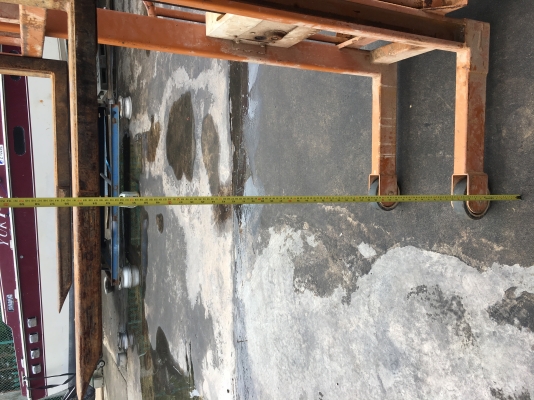 ขายครับ Hand Lift ขนาด 600 Kg ระยะยก สูง 1.4 ม. งายกของ ไสด์ได้ สินค้านำเข้าเก่าญี่ปุ่น