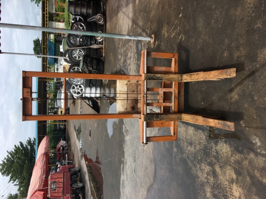 ขายครับ Hand Lift ขนาด 600 Kg ระยะยก สูง 1.4 ม. งายกของ ไสด์ได้ สินค้านำเข้าเก่าญี่ปุ่น