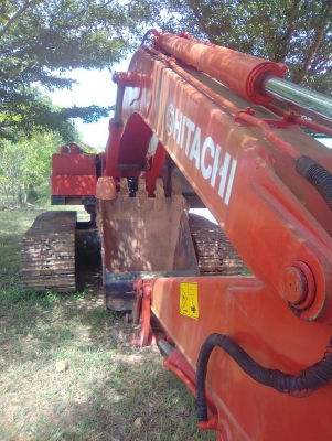 ขายรถแบคโฮ HITACHI UH083 ราคา 385000 ขายรถแบคโฮ HITACHI UH083 ราคา 385000
