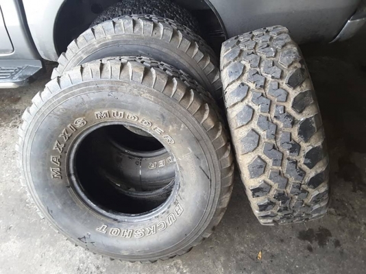 เศษยาง 35ิ นิ้ว Maxxis MT 315-75-16 สิ้นปี09 สภาพดี มี 3 เส้น เศษยาง 35ิ นิ้ว Maxxis MT 315-75-16 สิ้นปี09 สภาพดี มี 3 เส้น