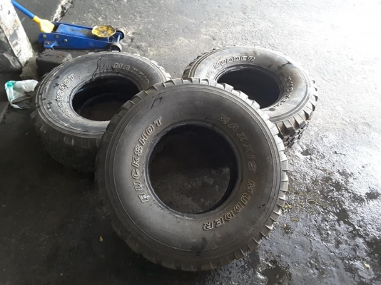 เศษยาง 35ิ นิ้ว Maxxis MT 315-75-16 สิ้นปี09 สภาพดี มี 3 เส้น