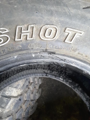 เศษยาง 35ิ นิ้ว Maxxis MT 315-75-16 สิ้นปี09 สภาพดี มี 3 เส้น เศษยาง 35ิ นิ้ว Maxxis MT 315-75-16 สิ้นปี09 สภาพดี มี 3 เส้น
