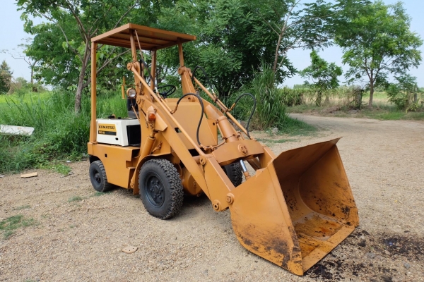 รถตัก komatsu sg10-3 เก่าญี่ปุ่น โทร 086-1602189 รถสวยพร้อมใช้งานราคาถูก