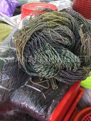 ตาข่ายถัก คลุมท้ายรถ  เส้นหนากันแดด