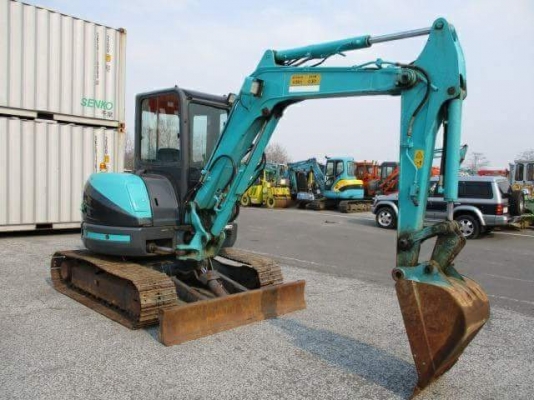 ขายจ้า. KOBELCO SK40SR -3  เก่านอกแท้...เดิมๆๆ..แทรคเหล็ก..นอก...มีลายแย๊ก...5,XXX  ชั่วโมง  พร้อมใช้..โทร  089-3818694  จ๊อย..