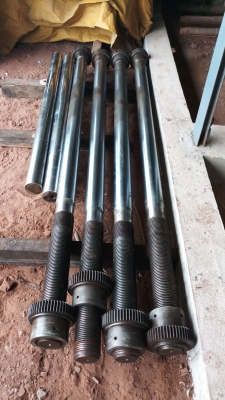 เสาเหล็กแข็งงานนอกสภาพดี เสาเหล็กแข็งงานนอกสภาพดี