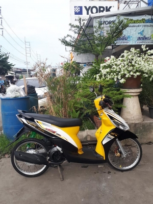 Yamaha Mio 115 i ปี 2555 สีขาวดำเหลือง หัวฉีดประหยัดน้ำมัน รถสวย ขับดีมาก