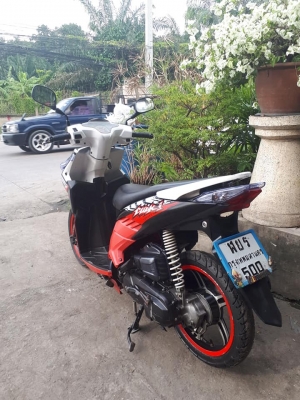Honda Click i สีดำแดง (ล้อแม็กซ์) ปี 2554 รุ่นสตีท เป็นลายสุดท้าย สภาพดี สวยๆเลย Honda Click i สีดำแดง (ล้อแม็กซ์) ปี 2554 รุ่นสตีท เป็นลายสุดท้าย สภาพดี สวยๆเลย
