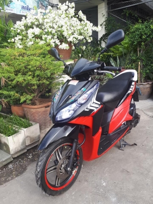 Honda Click i สีดำแดง (ล้อแม็กซ์) ปี 2554 รุ่นสตีท เป็นลายสุดท้าย สภาพดี สวยๆเลย Honda Click i สีดำแดง (ล้อแม็กซ์) ปี 2554 รุ่นสตีท เป็นลายสุดท้าย สภาพดี สวยๆเลย
