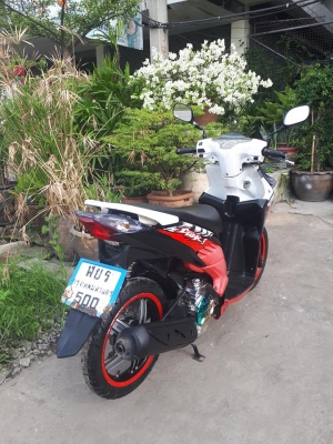 Honda Click i สีดำแดง (ล้อแม็กซ์) ปี 2554 รุ่นสตีท เป็นลายสุดท้าย สภาพดี สวยๆเลย