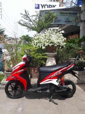 หัวฉีดรุ่นใหม่ Mio 125 i MX สีแดงขาว (ล้อแม็กซ์แท้)ปี 2556 ตัวท๊อป รถสวยเท่ห์มากมาย
