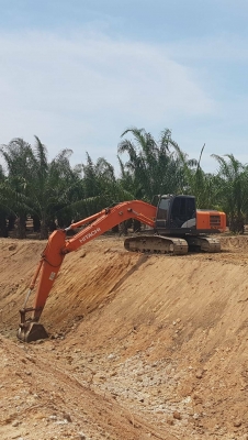 ขาย 2,000,000 HITACHI ZX 200-5 G ไมล์ ช.ม 7,000 ชม. สวยเหมือนใหม่ เล่มทะเบียน รถสวยพร้อมใช้ รถอยู่ ร