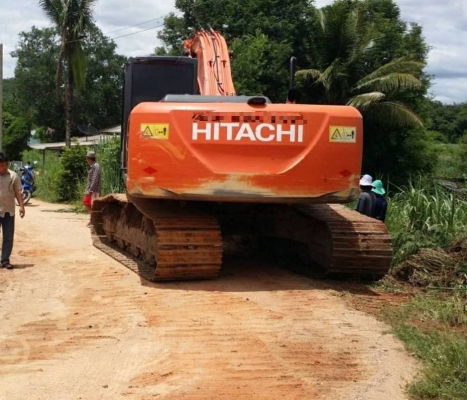 ขาย 2,000,000 HITACHI ZX 200-5 G ไมล์ ช.ม 7,000 ชม. สวยเหมือนใหม่ เล่มทะเบียน รถสวยพร้อมใช้ รถอยู่ ร
