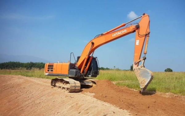 ขาย 2,000,000 HITACHI ZX 200-5 G ไมล์ ช.ม 7,000 ชม. สวยเหมือนใหม่ เล่มทะเบียน รถสวยพร้อมใช้ รถอยู่ ร