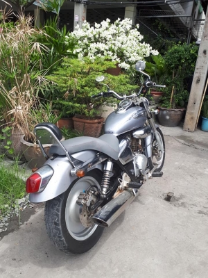 Honda Phantom 200 สีเทา รถสวยสไตล์ช๊อบเปอร์ ขับดีมาก ดูเท่ห์คลาสสิคสุดๆ Honda Phantom 200 สีเทา รถสวยสไตล์ช๊อบเปอร์ ขับดีมาก ดูเท่ห์คลาสสิคสุดๆ