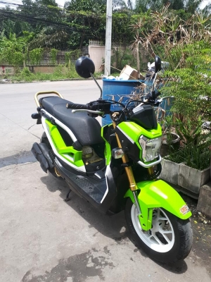 Honda Zoomer X สีเขียวดำ เรือนไมล์ดิจิตอล ปี 2559 ตัวท๊อป หล่อขั้นเทพ โฉมใหม่ล่าสุด